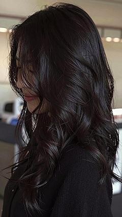 Maintaining Long Dark Hair with Espresso Highlights
