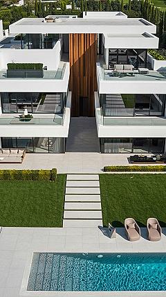 Dream Luxury House Front Elevation: Modern Homes with Pools & Courtyards