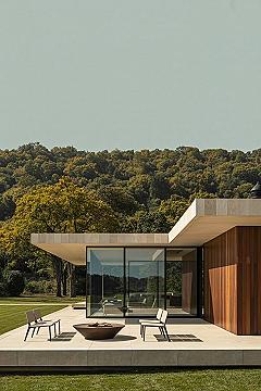 Modern Form Houses: Inspiring Glass Homes and Garden Concepts