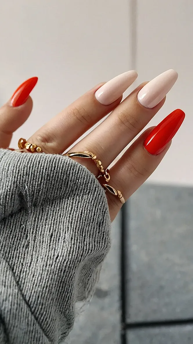 Chic Christmas Nails