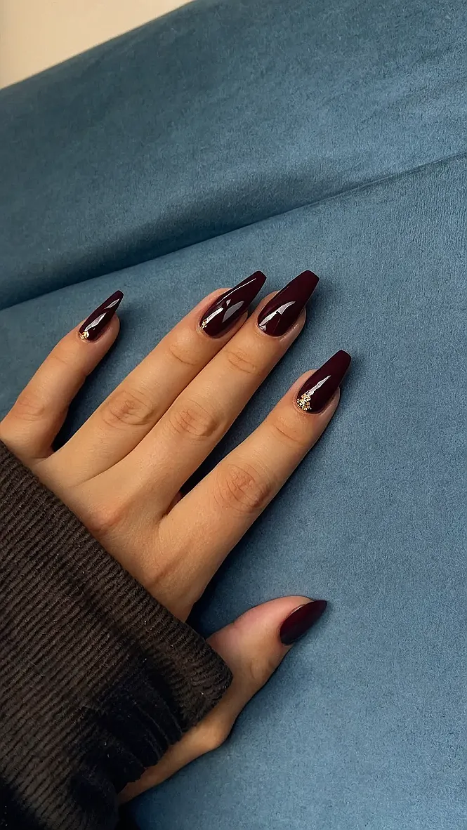 Fallin' for Nails: