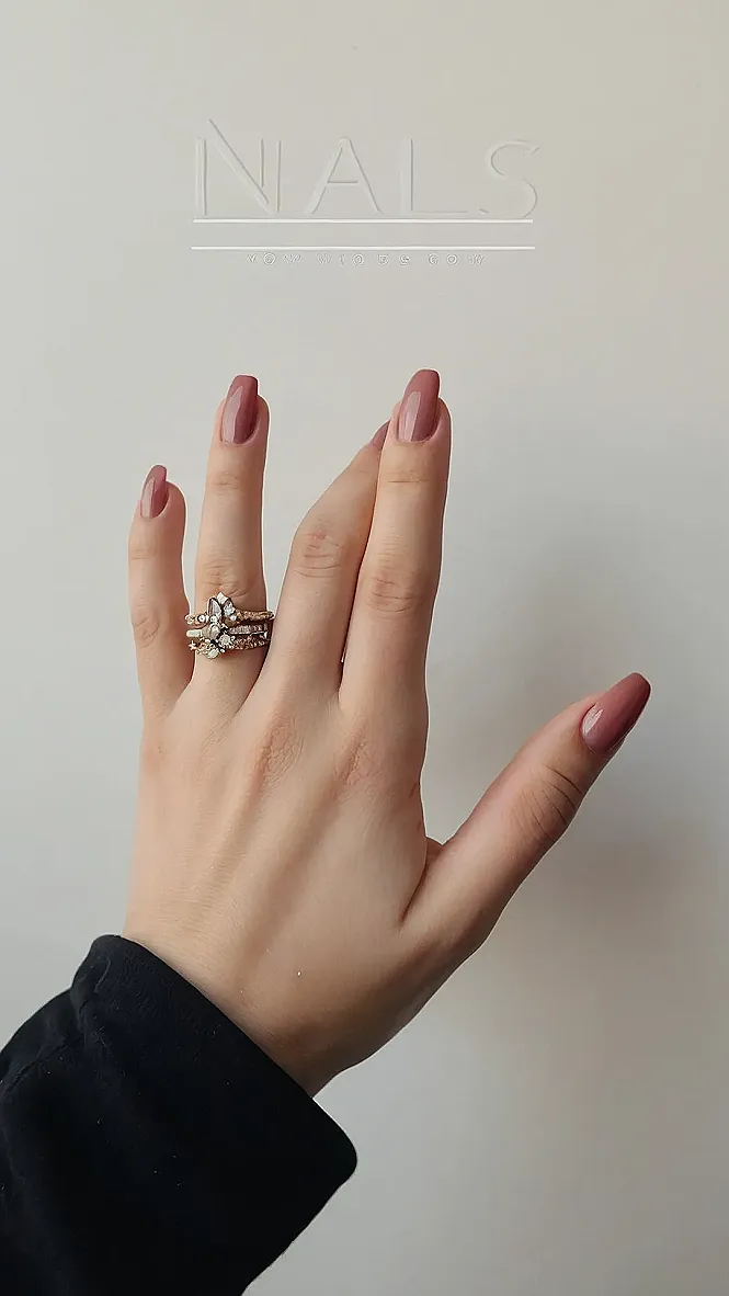 Vibrant Fall Nail Shades and Creative Patterns to Try