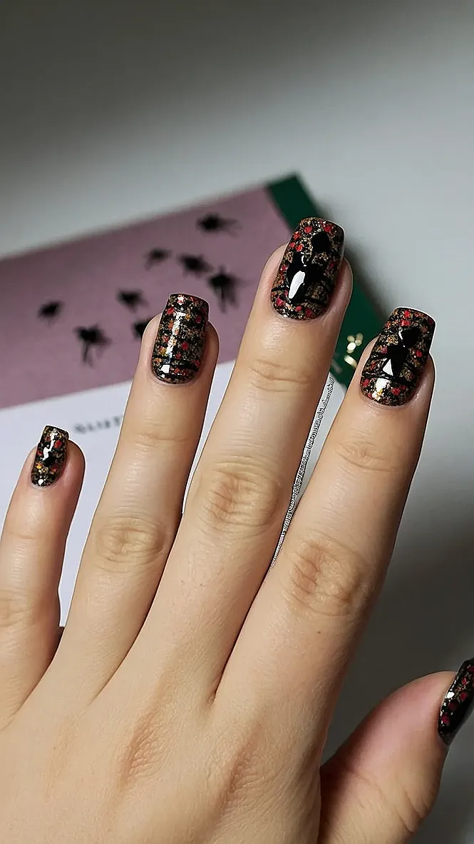 Scarecrow Nails: Nail Art That's a Real Crow-d Pleaser!: