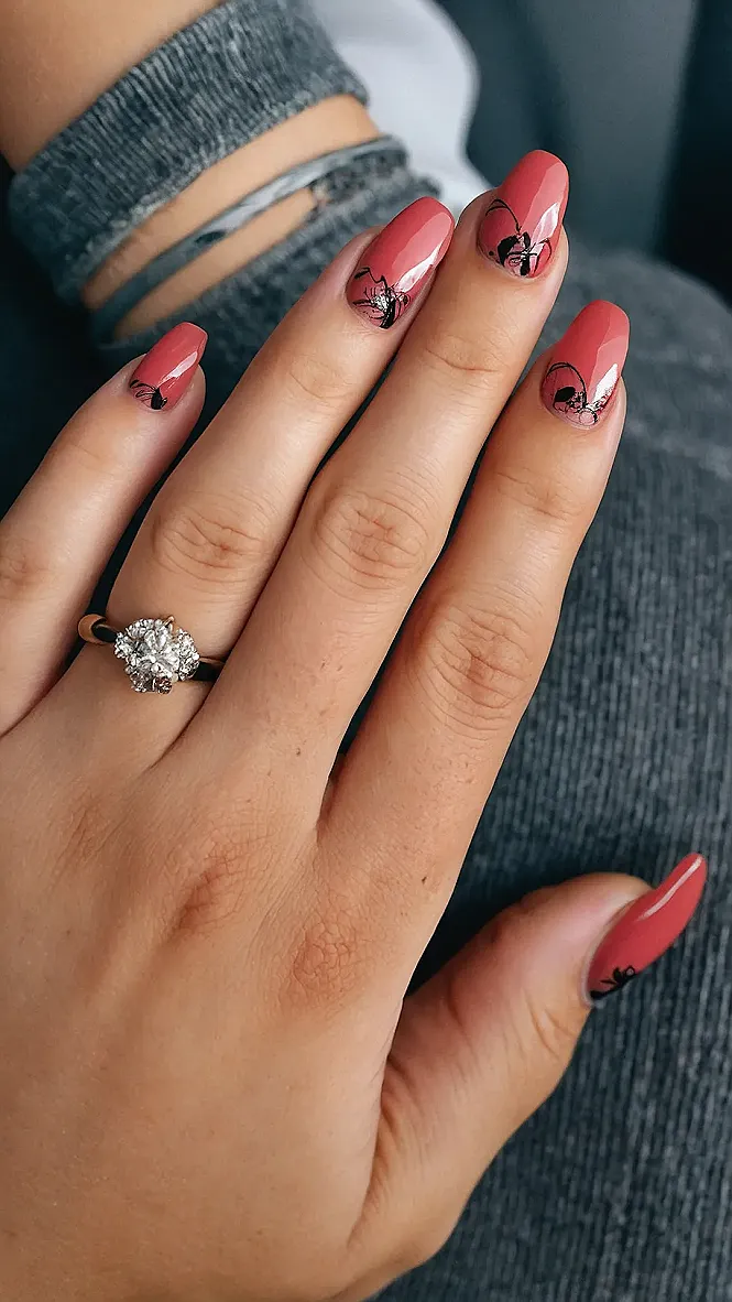 Gel Nails:  Sparkly and Chic!