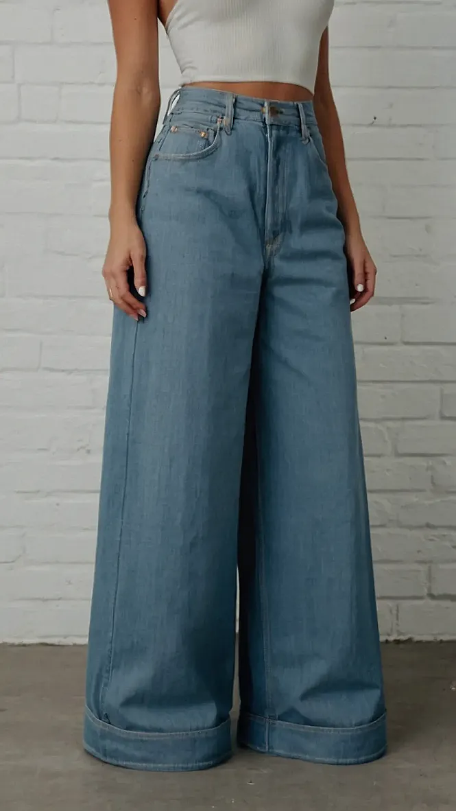 Denim Dreams:  Where Comfort Meets Cool