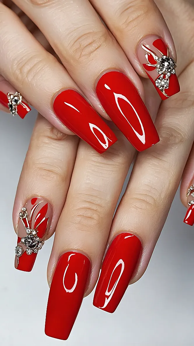 2025 Summer Nails: Maximum Shine