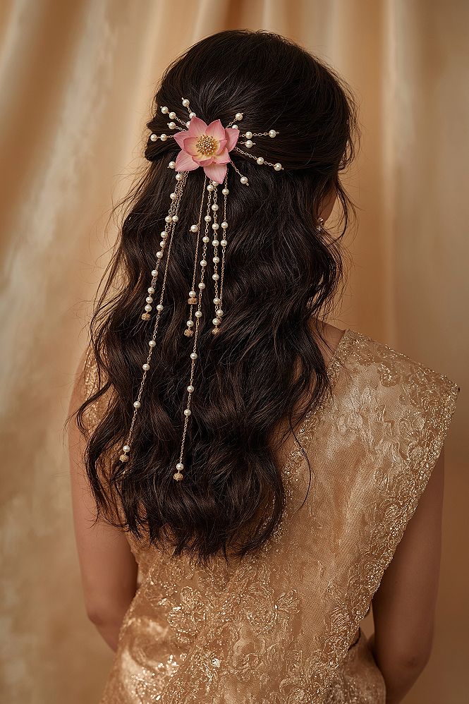 Enchanting South Indian Bridal Hair: Flowers & Jewelry for Your Wedding