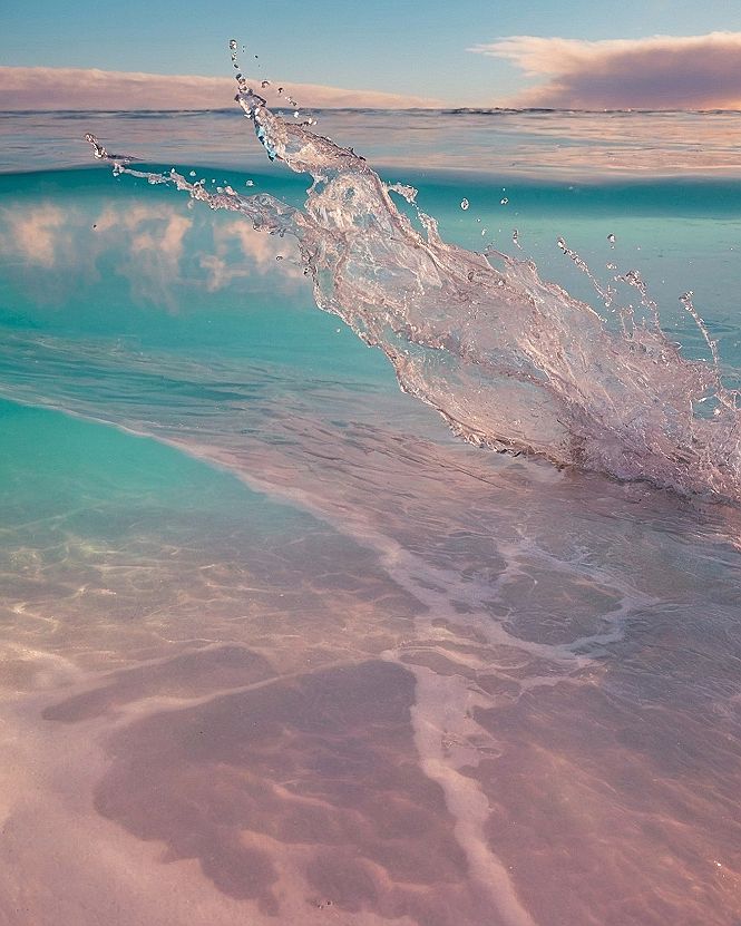 Adding Ocean Splash Wallpapers to Your Phone