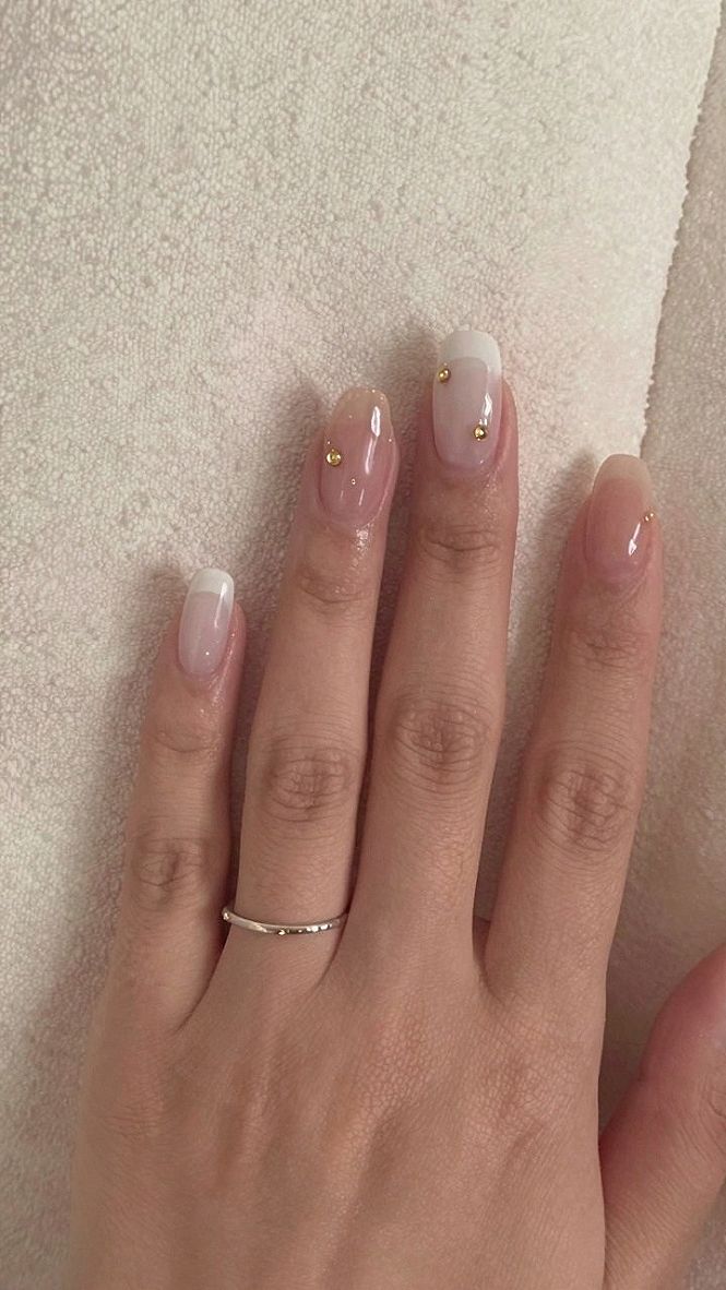 Adding Subtle Gold Studs to Short French Tip Nails