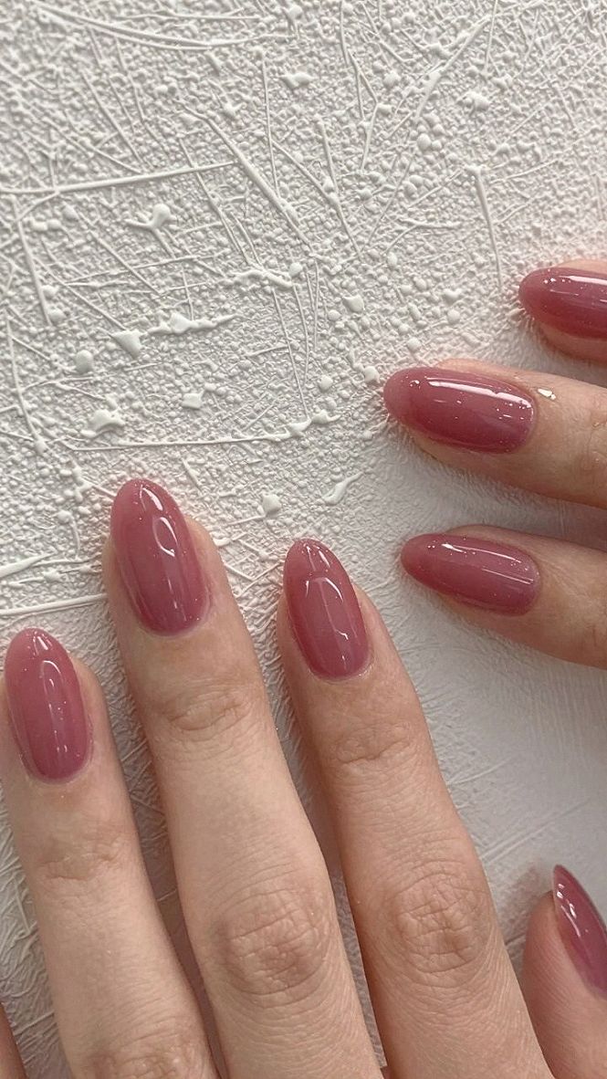 Why Glossy Taupe Brown Nude Nails Work So Well