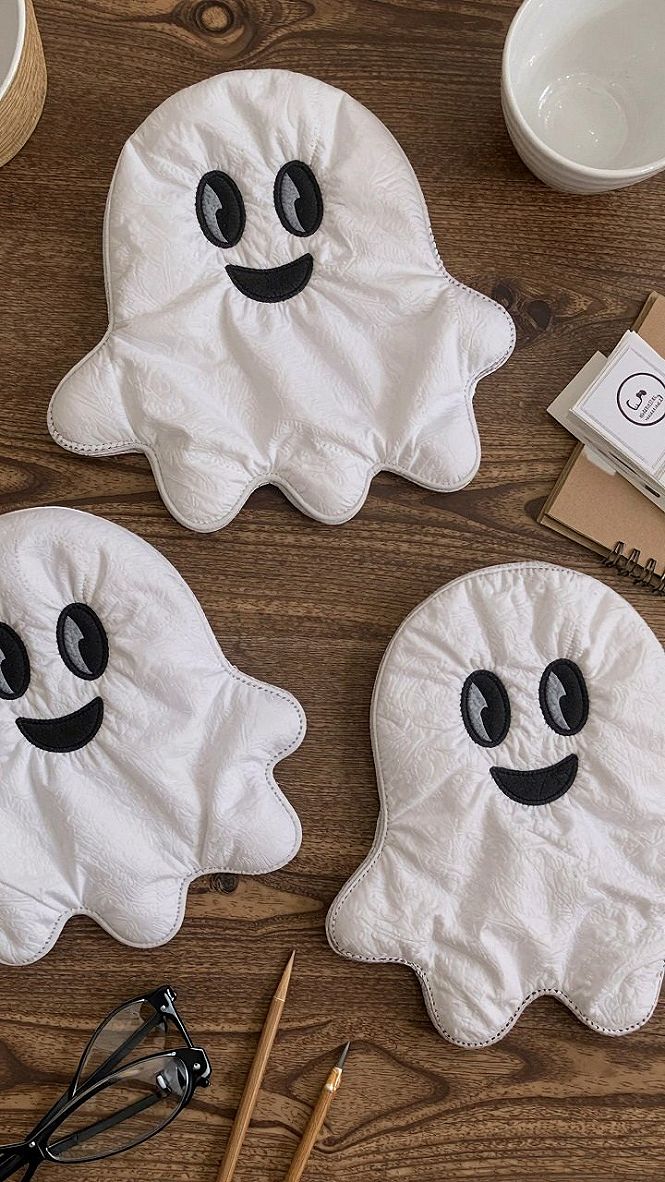 Stitching Easy Fabric Ghost Gifts for Friends