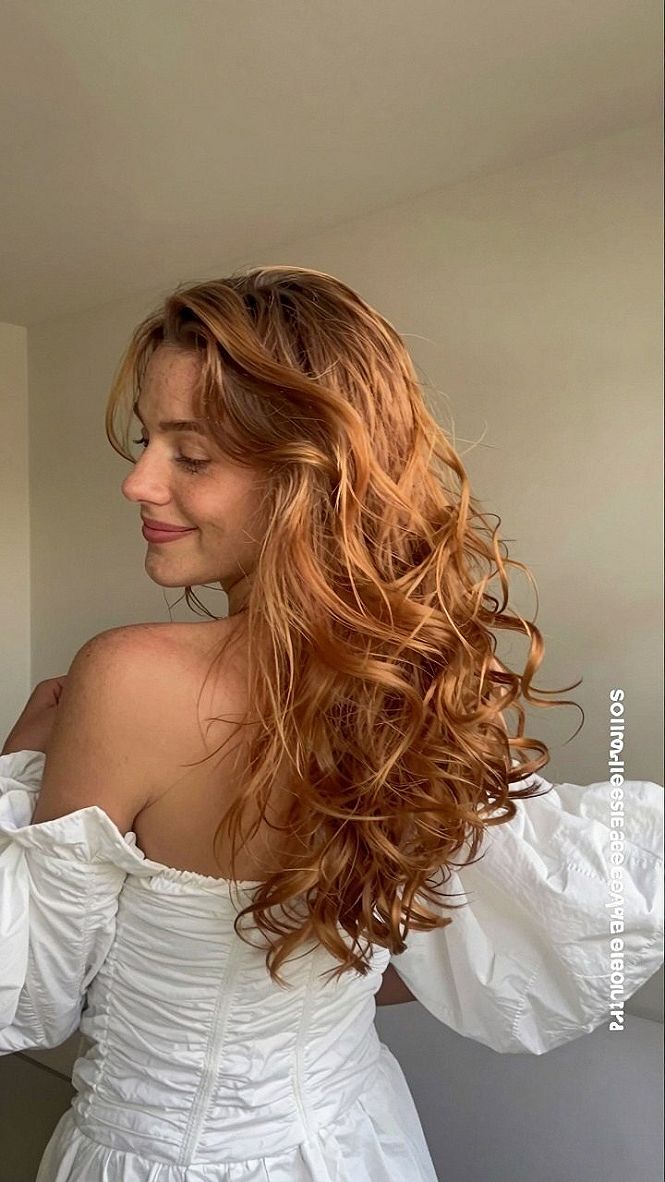 Soft Voluminous Waves for Long Hair