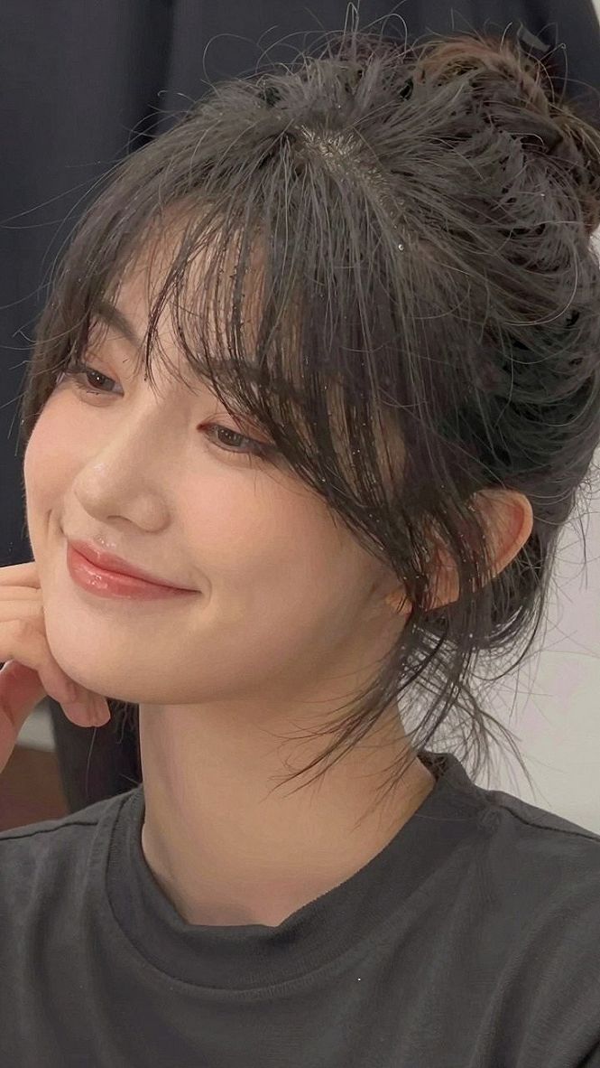 Why The High Bun Wolfcut Hybrid Works So Well