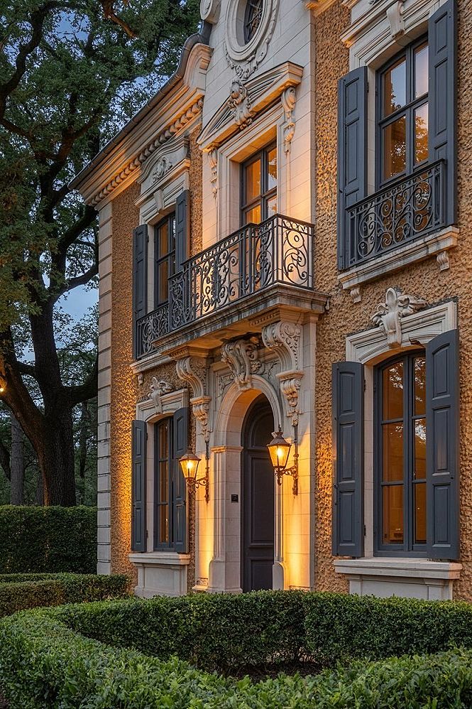 French Architecture House: Elegant Stone Exterior & Grand Entrance