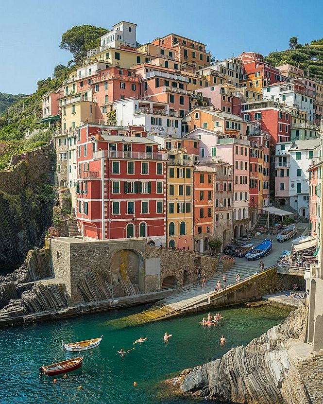 Riomaggiore: A Colorful Italian Coastal Gem