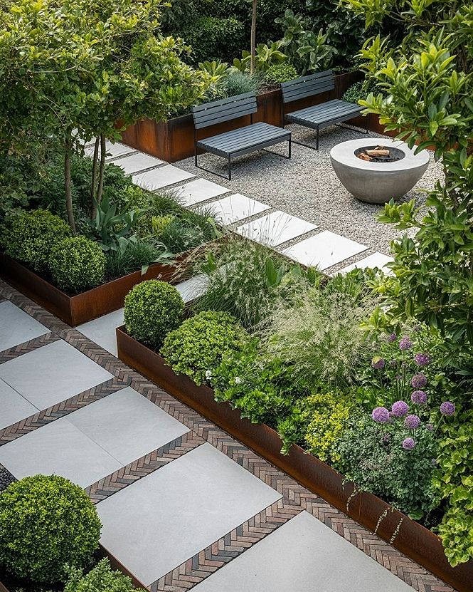 Modern Courtyard Garden Design: Small Space, Big Impact