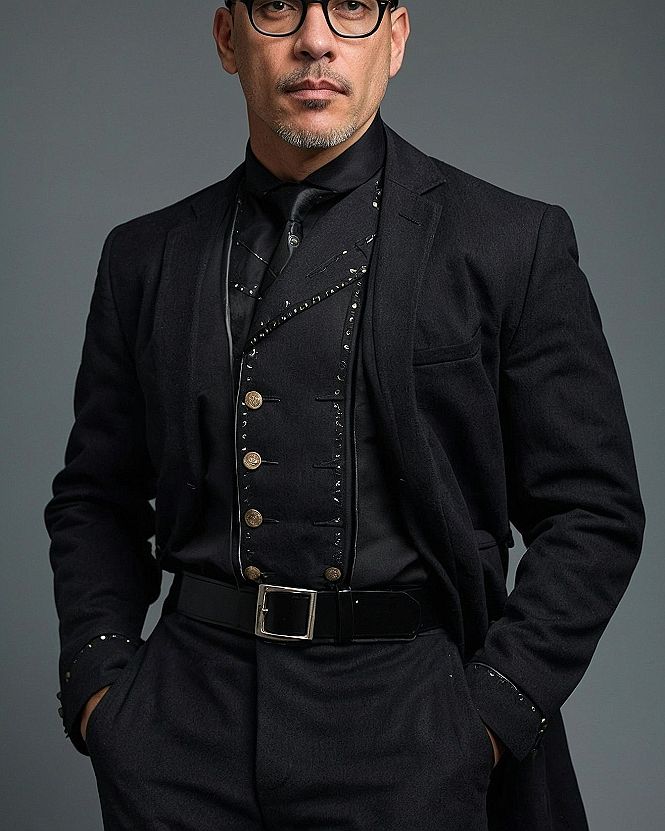 Selecting a Patterned Necktie for a Dark Suit