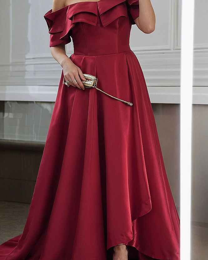Selecting a Structured Ruffle Neckline Plus Size Gown