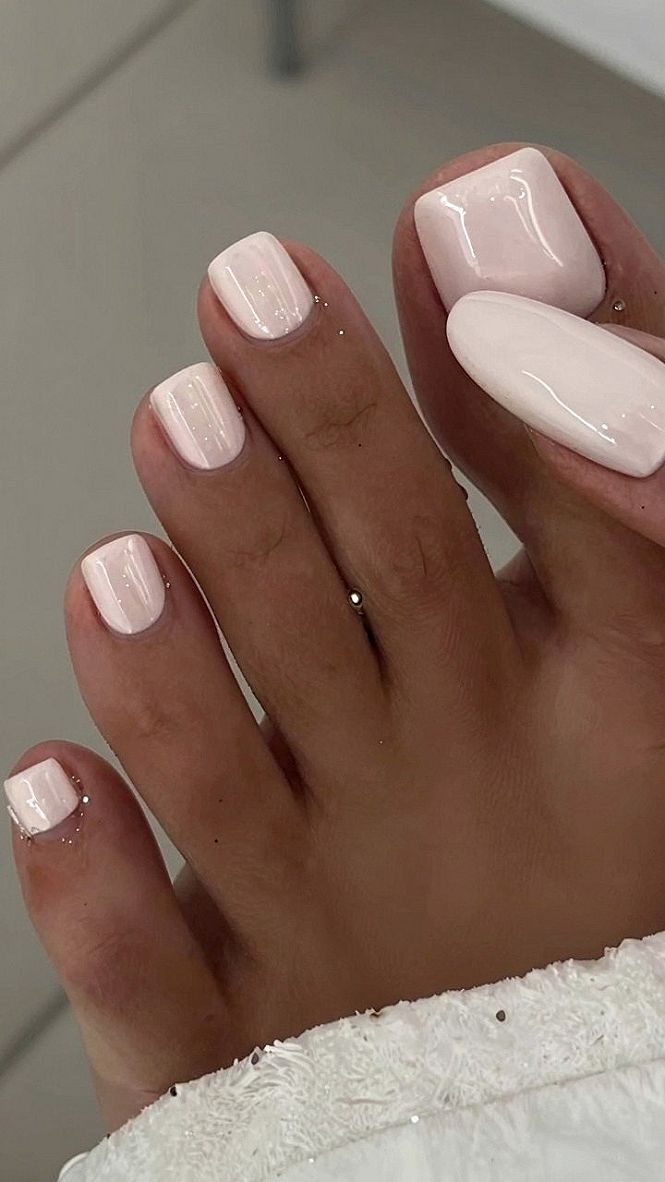 Matching Your Pedicure With Short Square French Nails