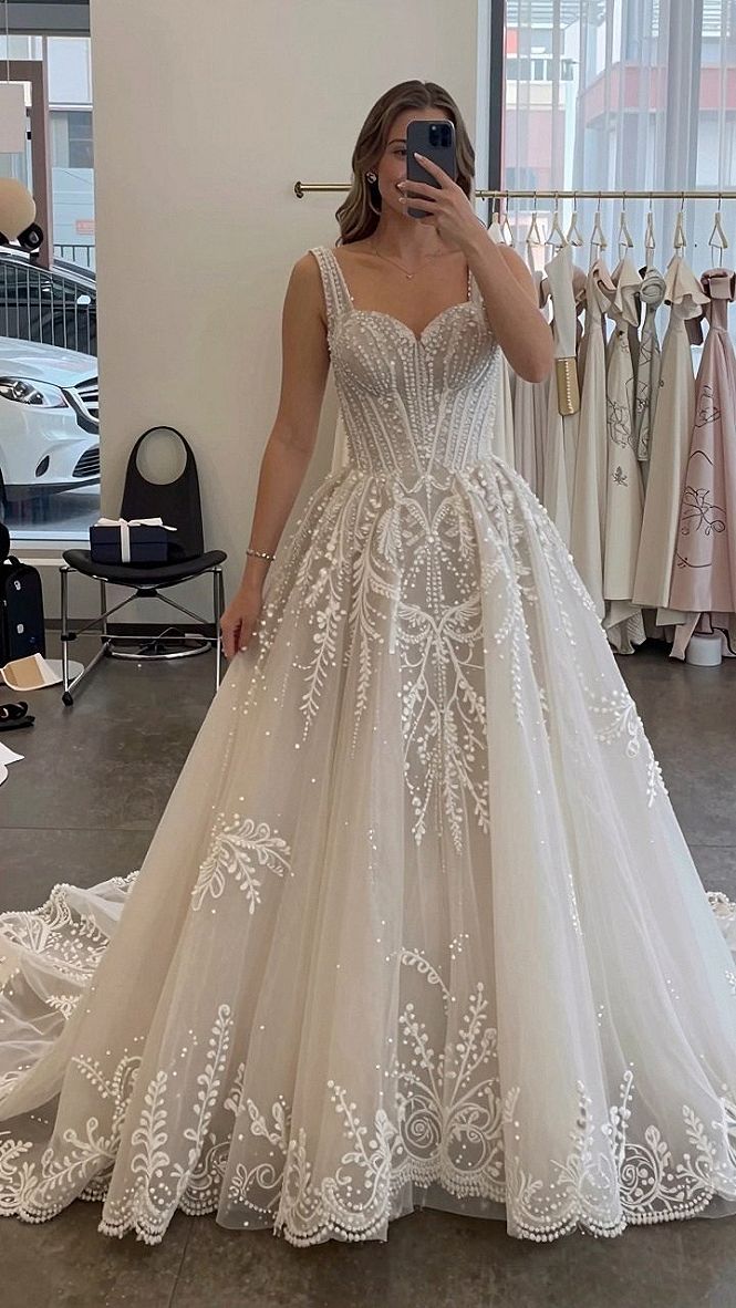 Selecting a Sweetheart Neckline Mermaid Wedding Dress
