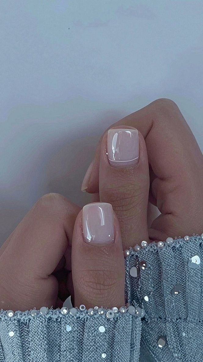 Selecting The Right White Accent Line For Rose Pale Nails
