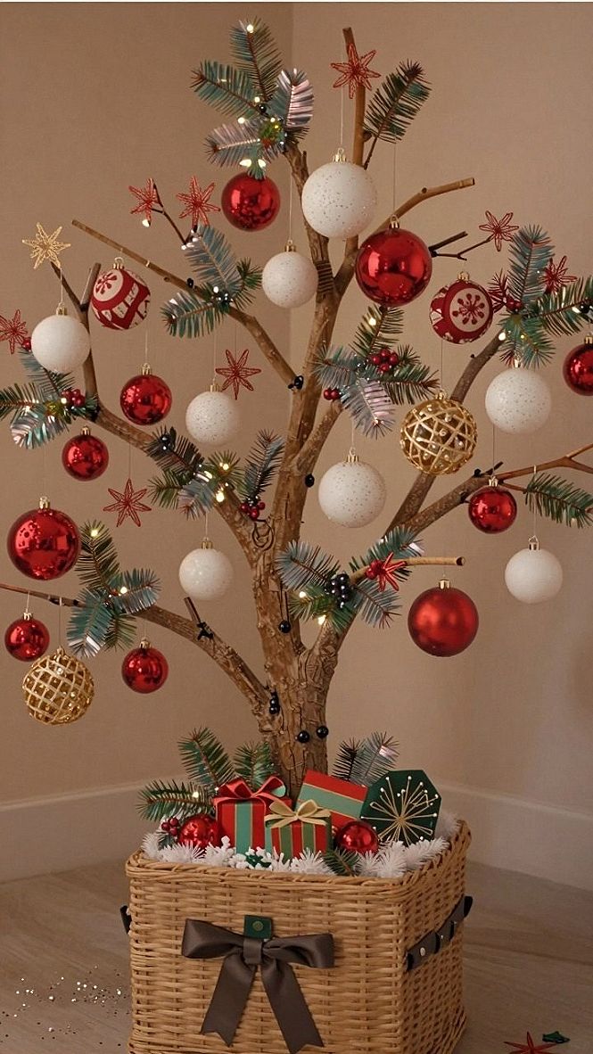 Choosing and Decorating a Tabletop Branch Tree for the Holidays