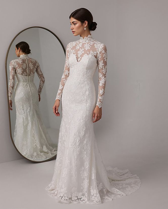 Chic & Timeless: Lace Wedding Dresses with Sleeves for Elegance