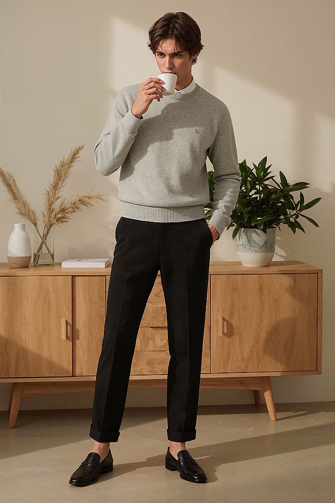 Modern Men's Relaxed Work Outfit Casual Style Essentials