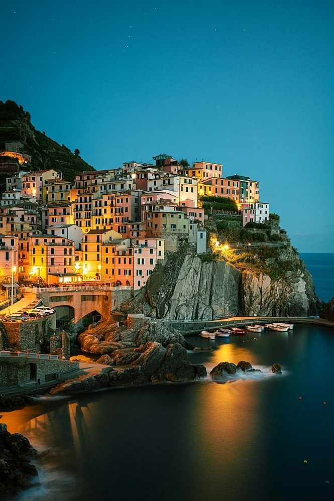 Cinque Terre Nights: Pretty City Pictures of Italy's Enchanting Travel Spots