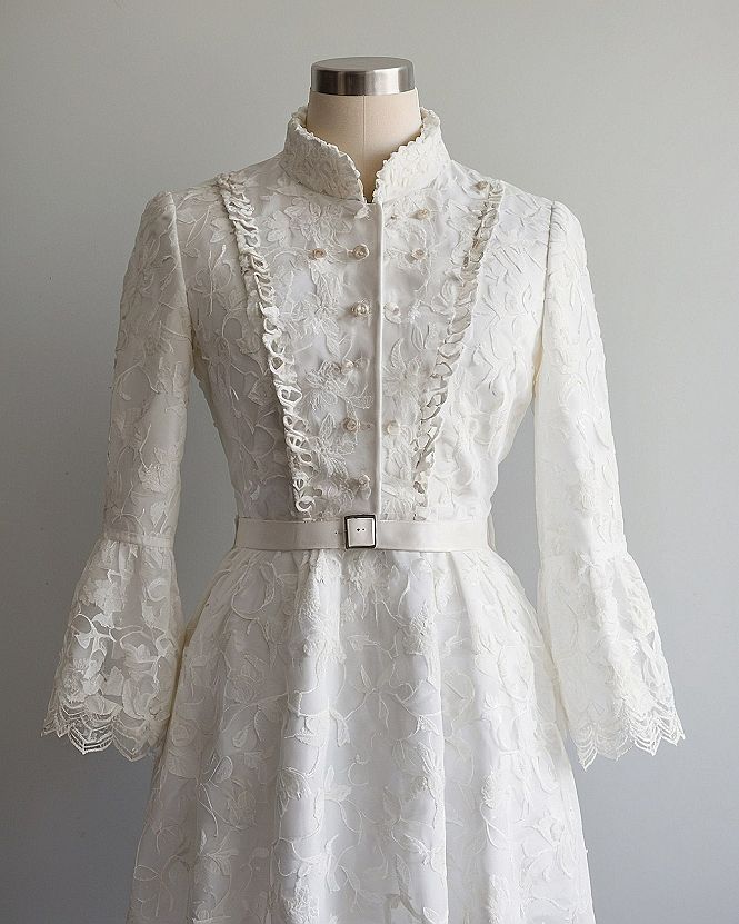 A palette of ivory, pearl, and warm taupe