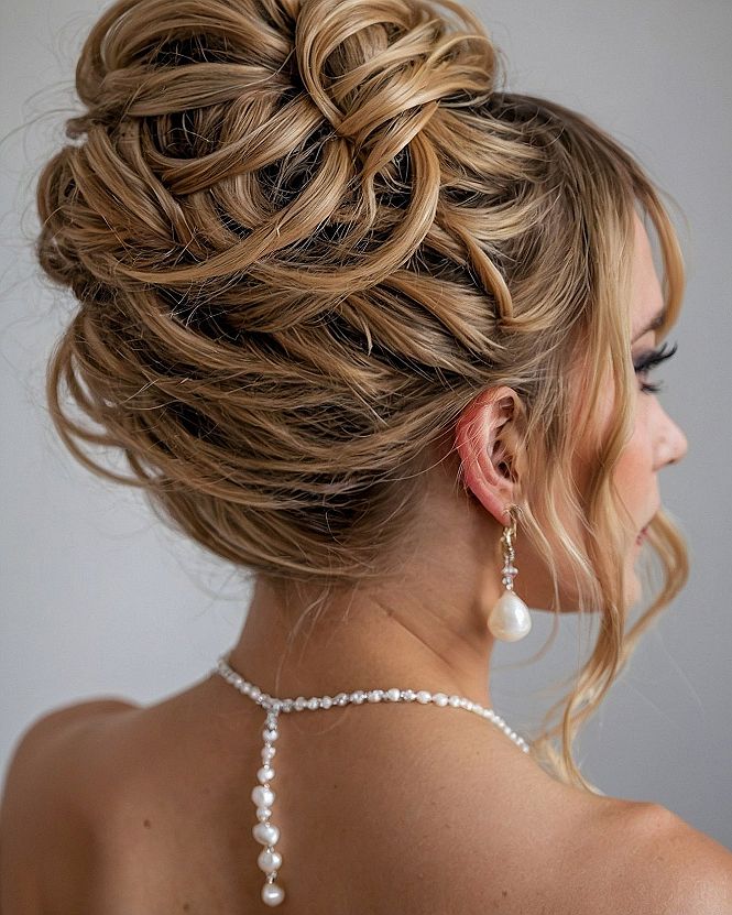 Warm Blonde Tones in an Elaborate Updo