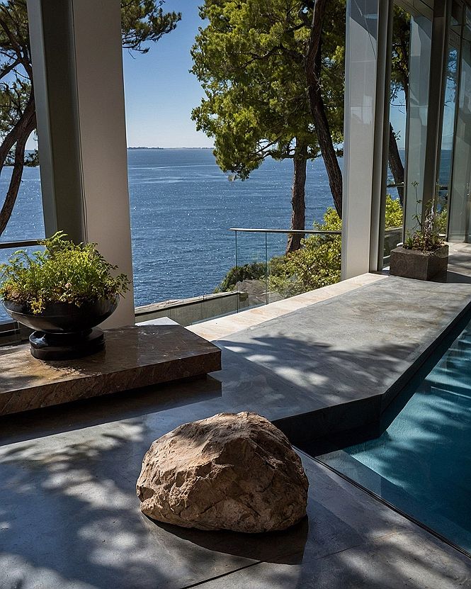 Caring for Waterfront Window Glass and Sills