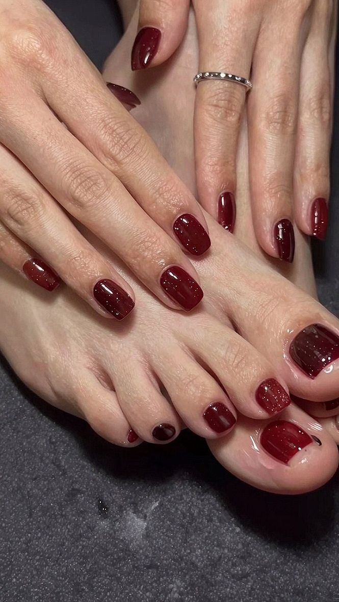 Keeping Sparkly Magenta Polish Fresh on Fingers and Toes