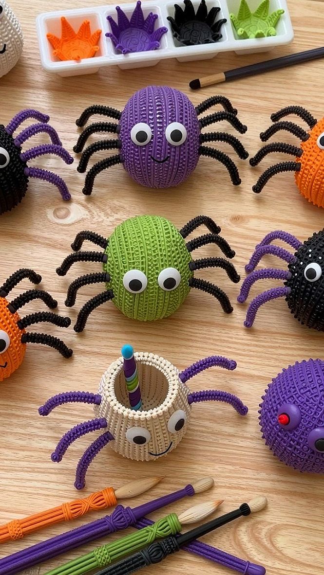 Crafting Textured Spider Pencil Holders With Kids