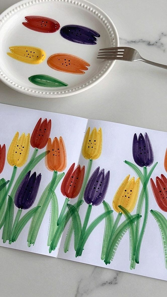Painting Handcrafted Tulip Motifs Onto Plain Gift Paper