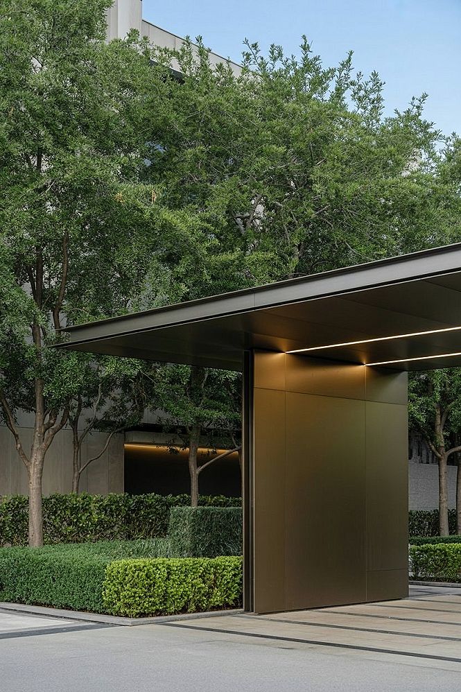 Modern Entrance Design Architecture: Elevate Your Home with a Driveway Canopy