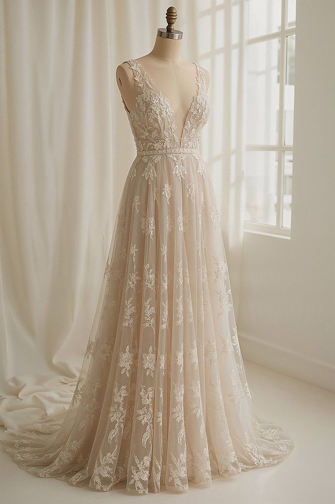 Boho Chic Bride Dresses: Unique Floral Lace Wedding Gowns