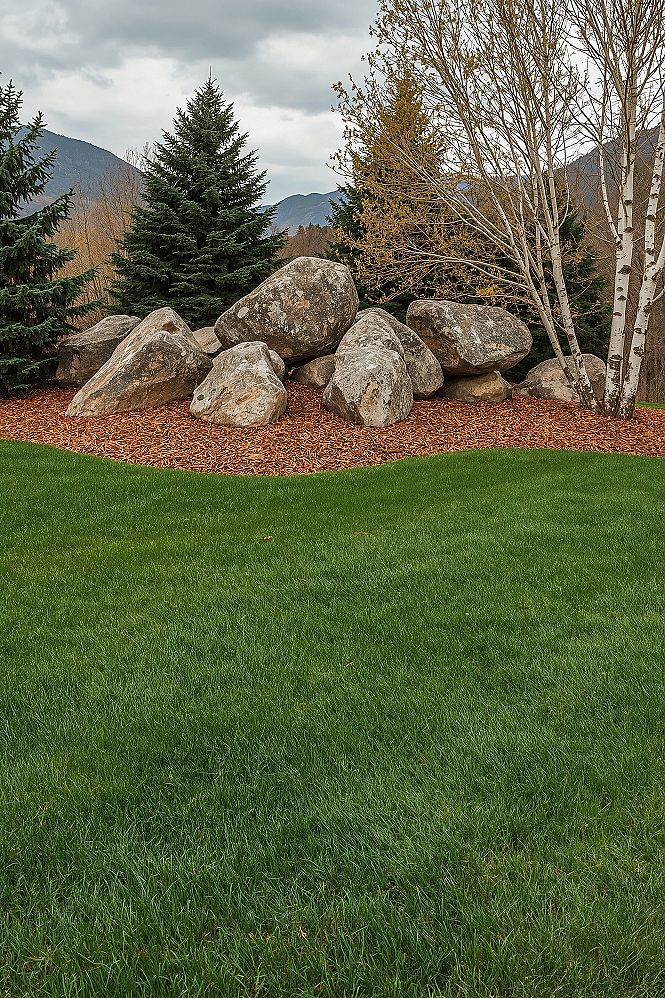 Rustic Mountain Landscaping Ideas for Grandeur