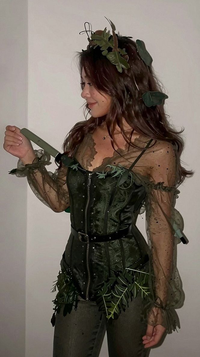 Adding Woodland and Nature Elements to Your Pirate Costume