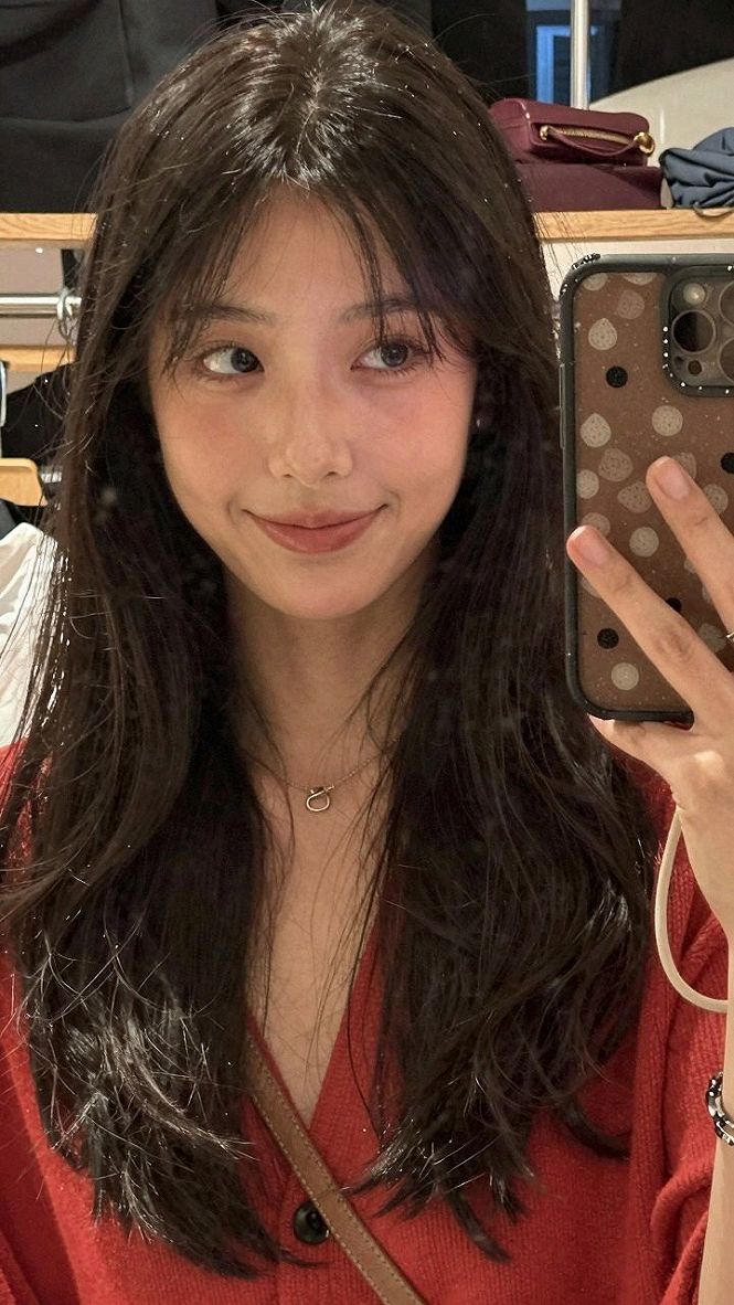 Styling Piece-y Bangs with Long Dark Brown Waves