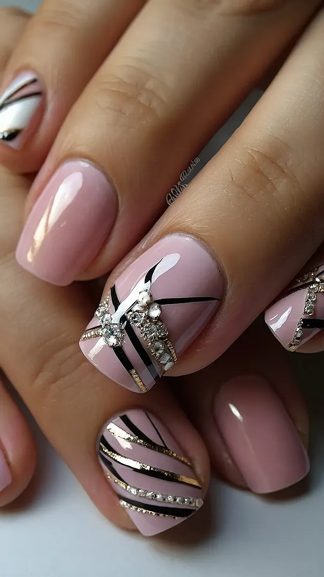 Glittery Winter Nails