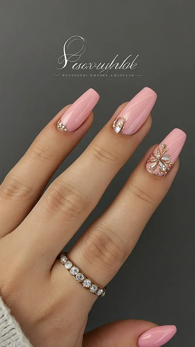 Sparklelicious Manicure