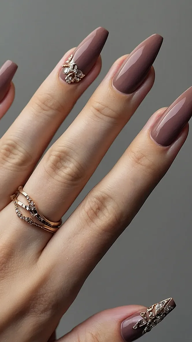Embrace Autumn Vibes with These Fall Nail Inspirations