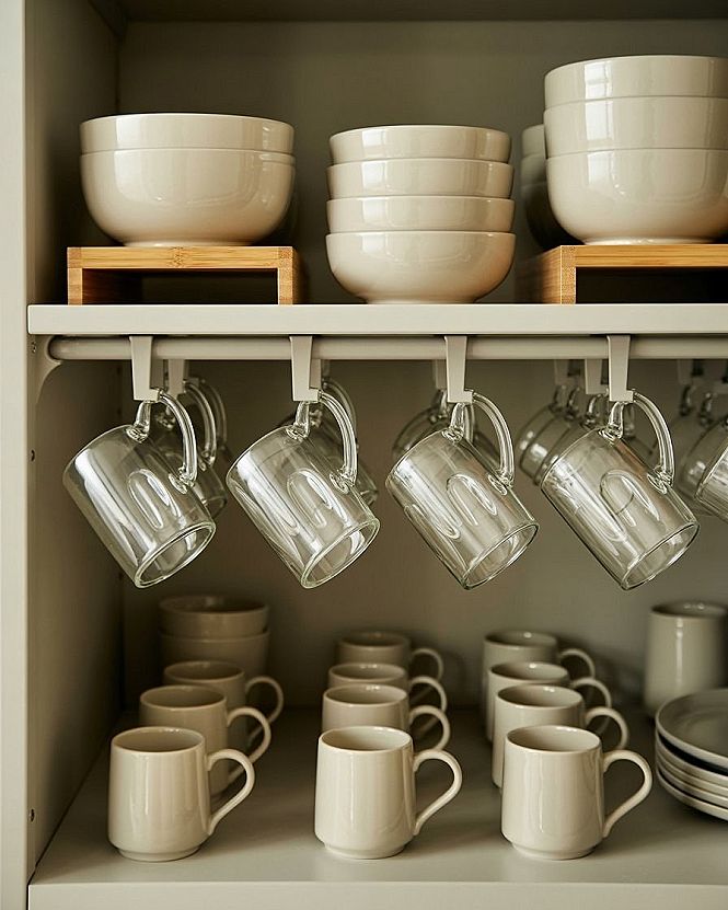 Smart Kitchen Cupboard Storage: Organized Kitchen Solutions