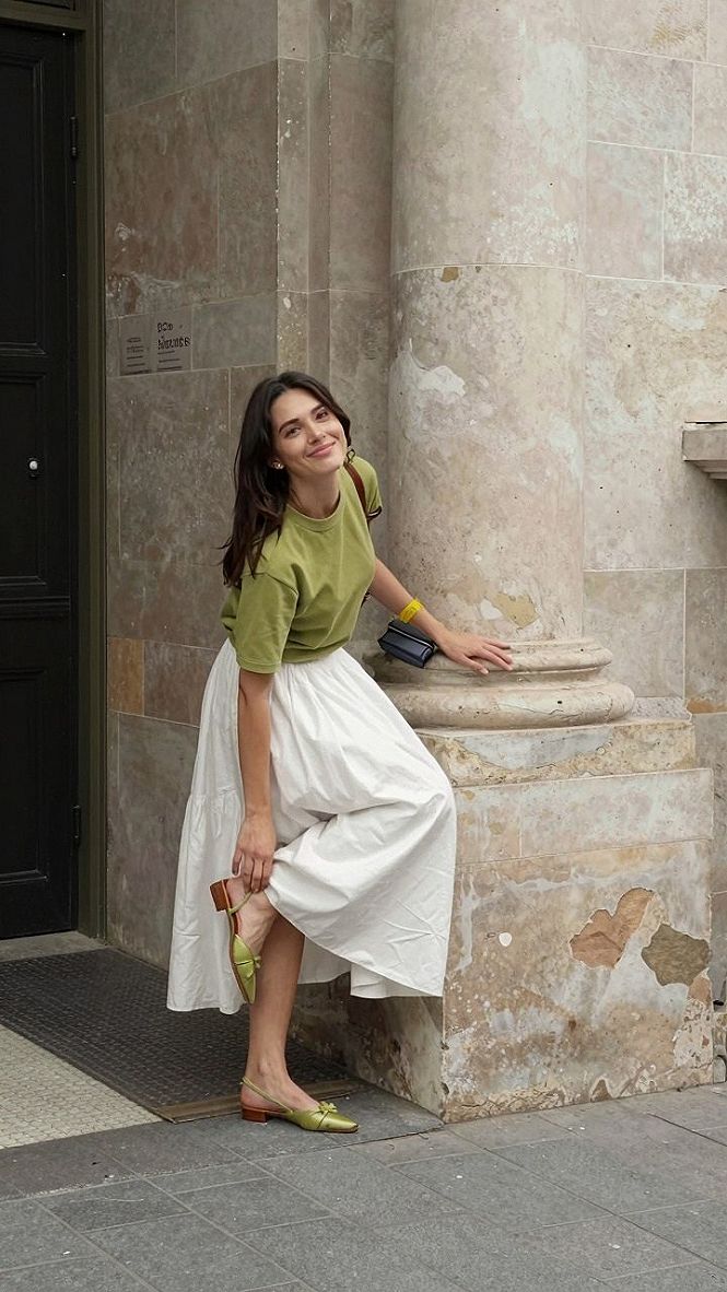 Selecting the Right Skirt Silhouette for Your Tweed Jacket