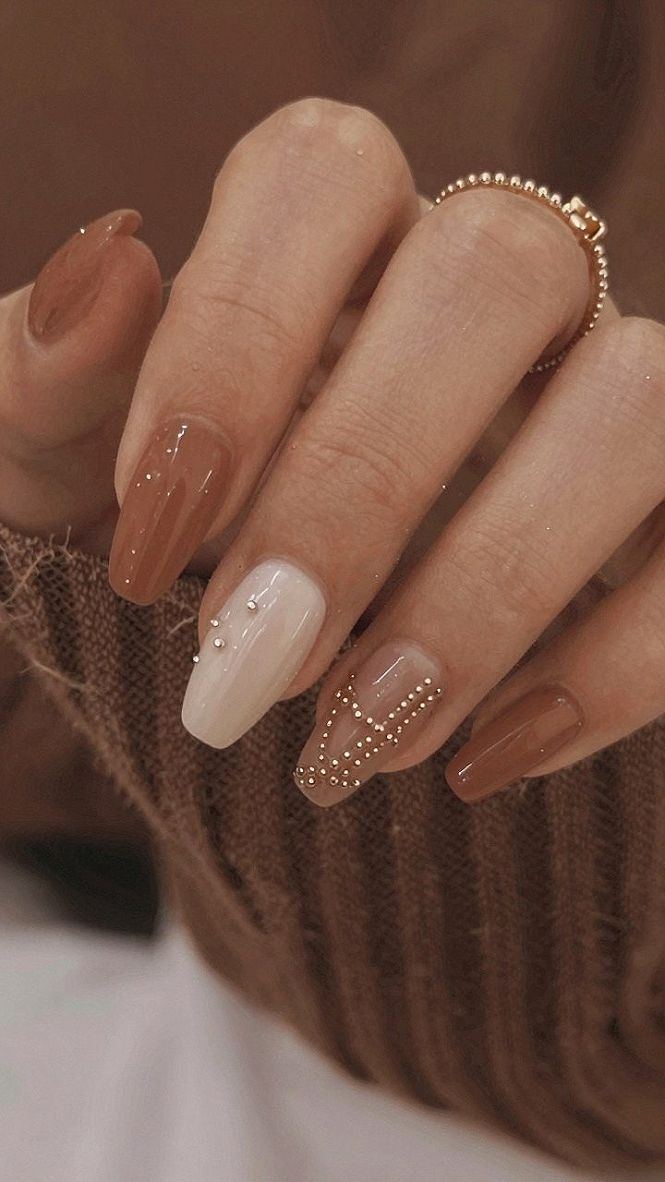 Choosing Gold Stud Details for Caramel Nude Nails