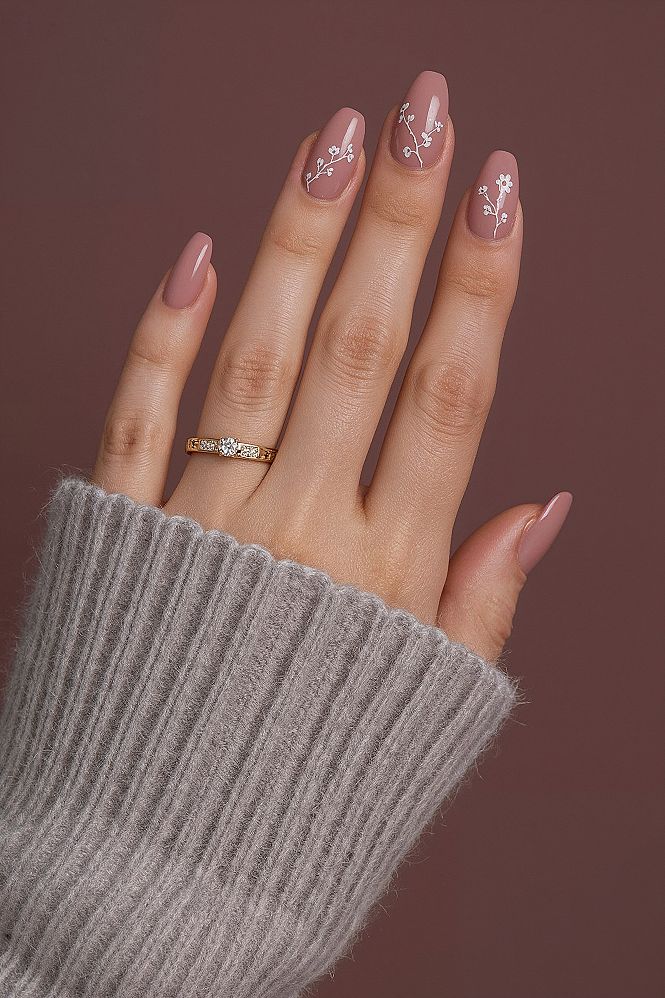 Spring 2026: Elegant Neutral Nails with Delicate Floral Art