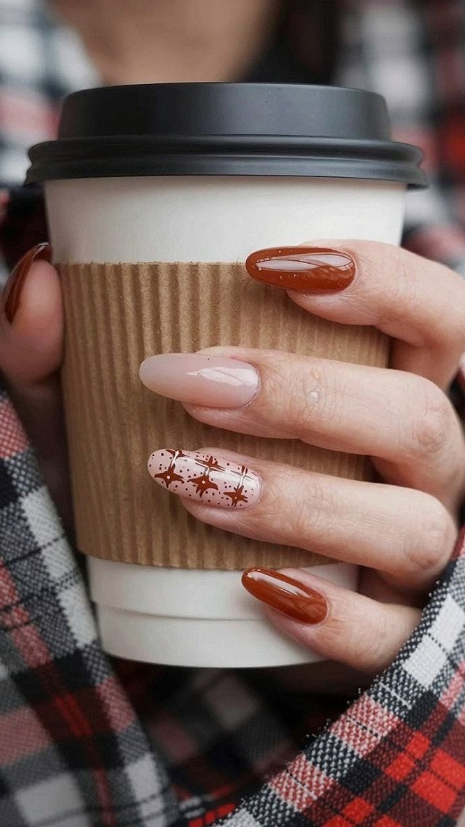 Adding Painted Plaid Patterns to Caramel Nude Nails