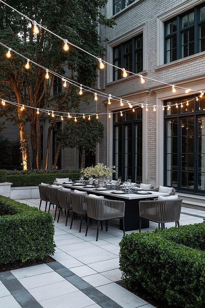 Elegant Outdoor Patio Trends for a Luxurious Backyard Oasis