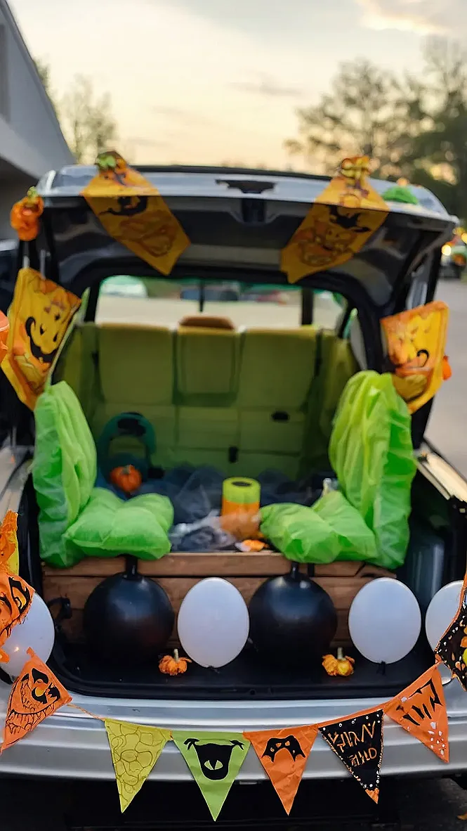 Car-nival of Spooks: Trunk or Treat!